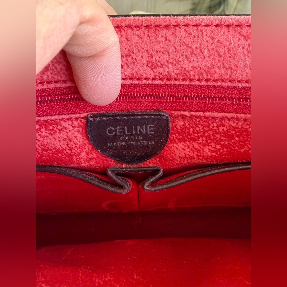 Celine Vintage Shoulder Bag W/ Dry Peeling Inside - Picture 13 of 14